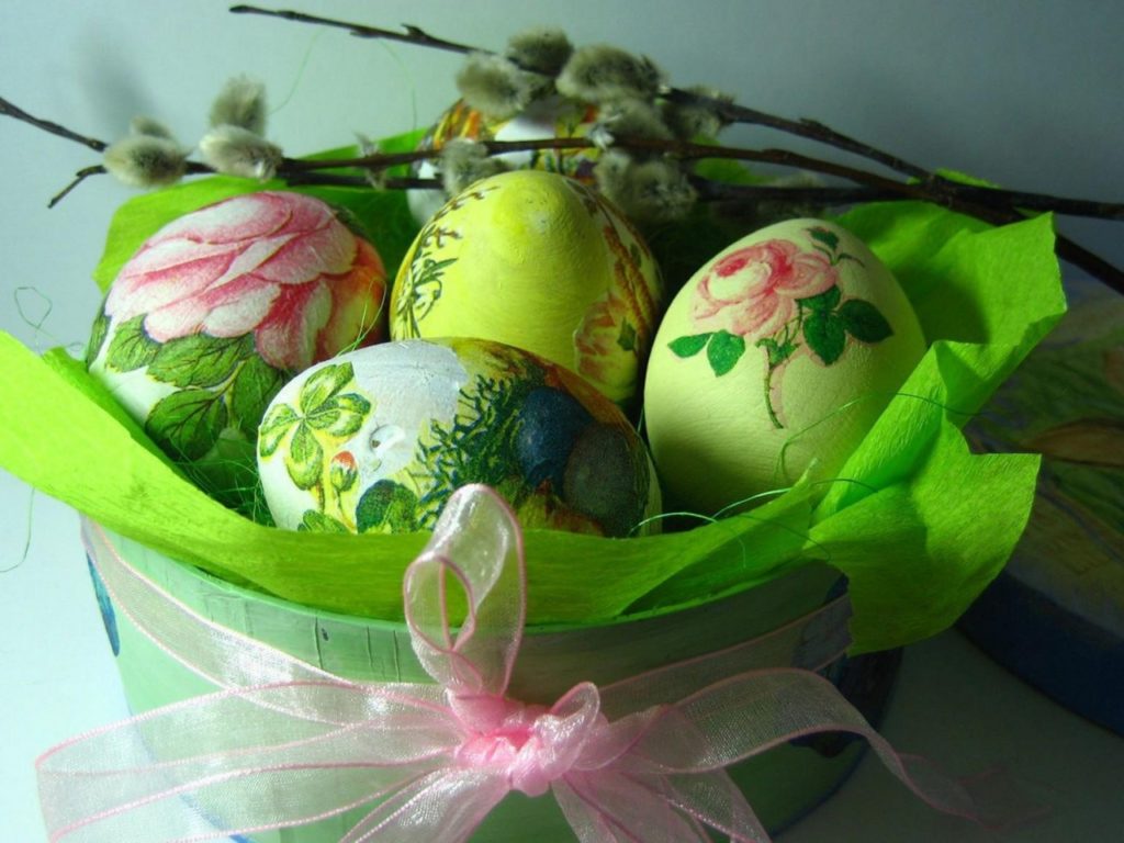 easter-holiday-eggs-boxes-tape-ribbon-willow-spring