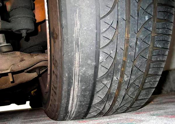 Kako ispravnost vozila utiče na habanje guma